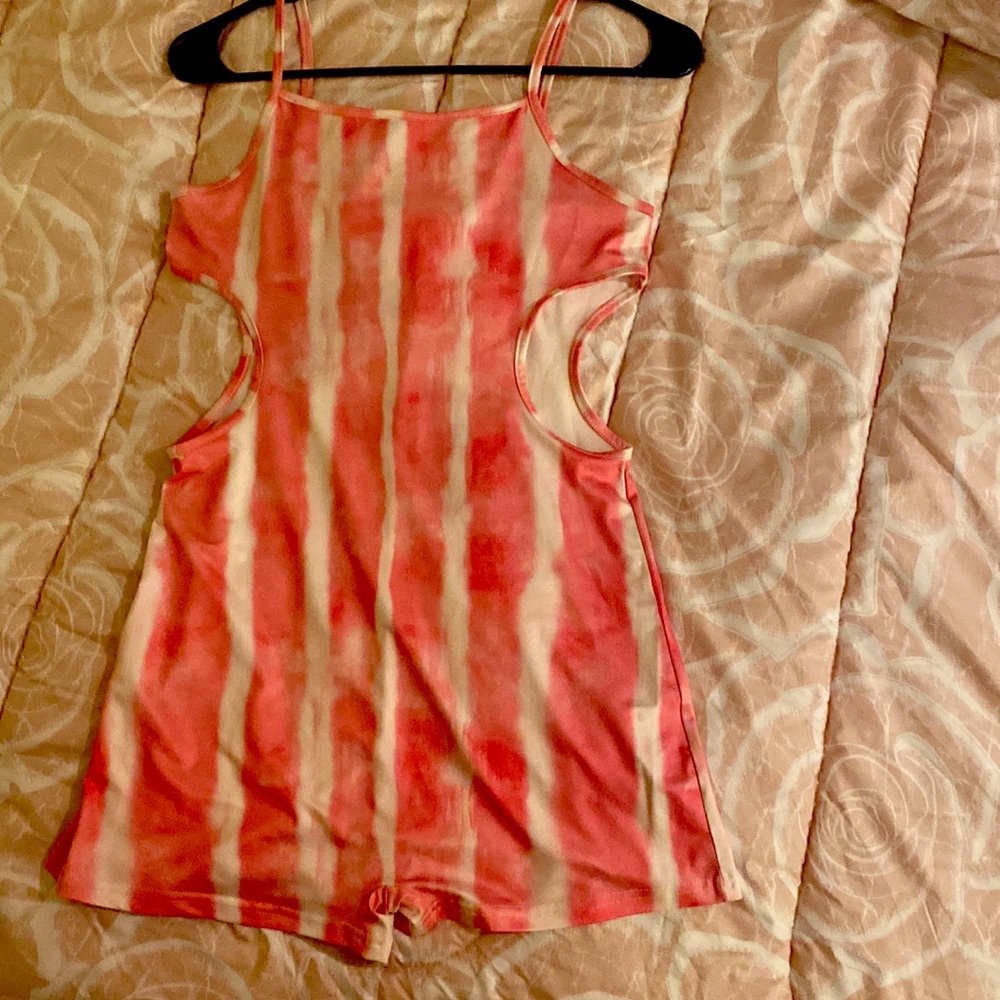 I bought this on online only wore it once ,it’s a m/l romper